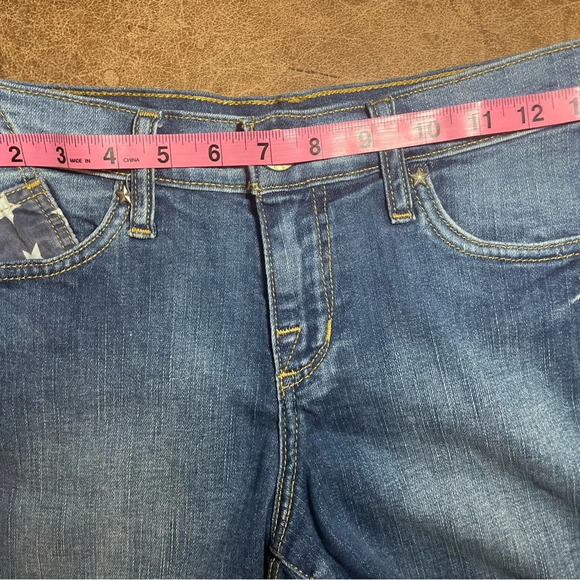 Rock & Republic Hula American Flag 4” Denim Shorts size 2 - Picture 6 of 8